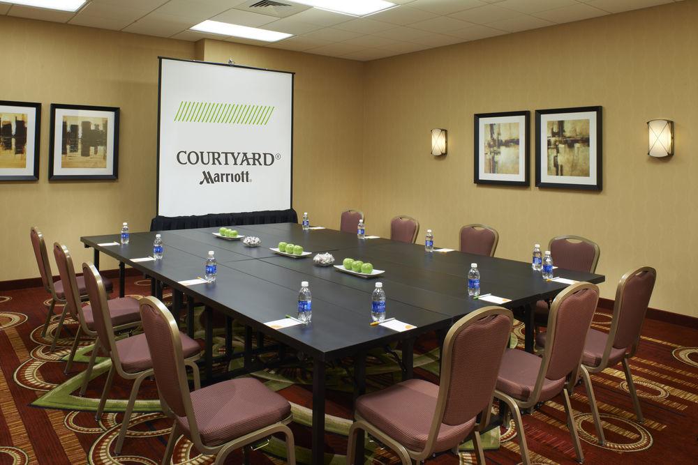 Courtyard By Marriott Chicago Downtown/River North Dış mekan fotoğraf
