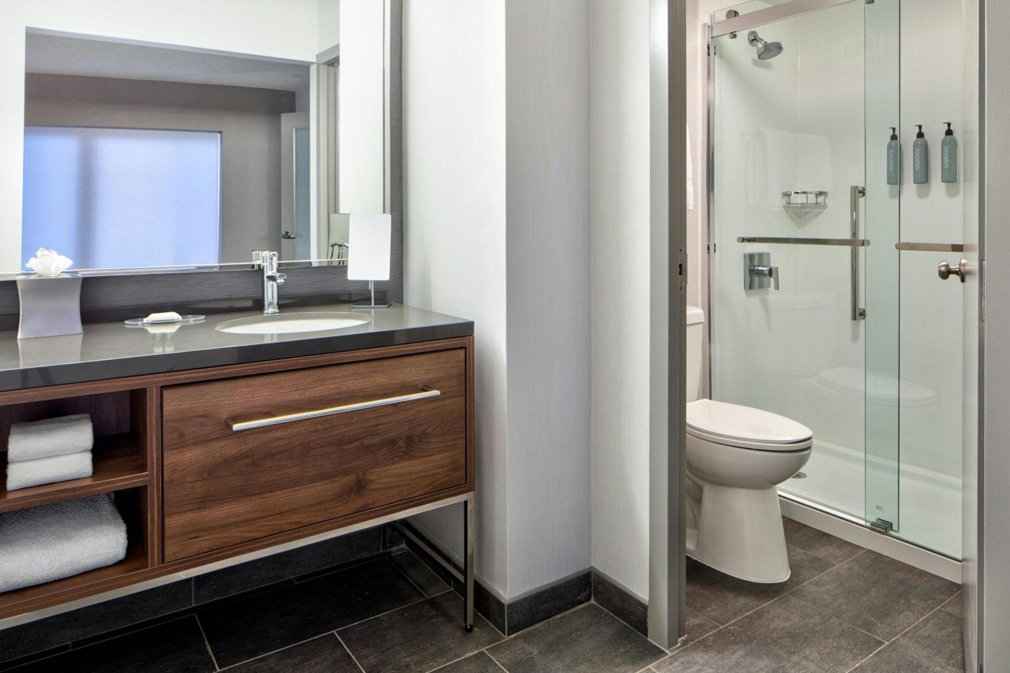 Courtyard By Marriott Chicago Downtown/River North Dış mekan fotoğraf
