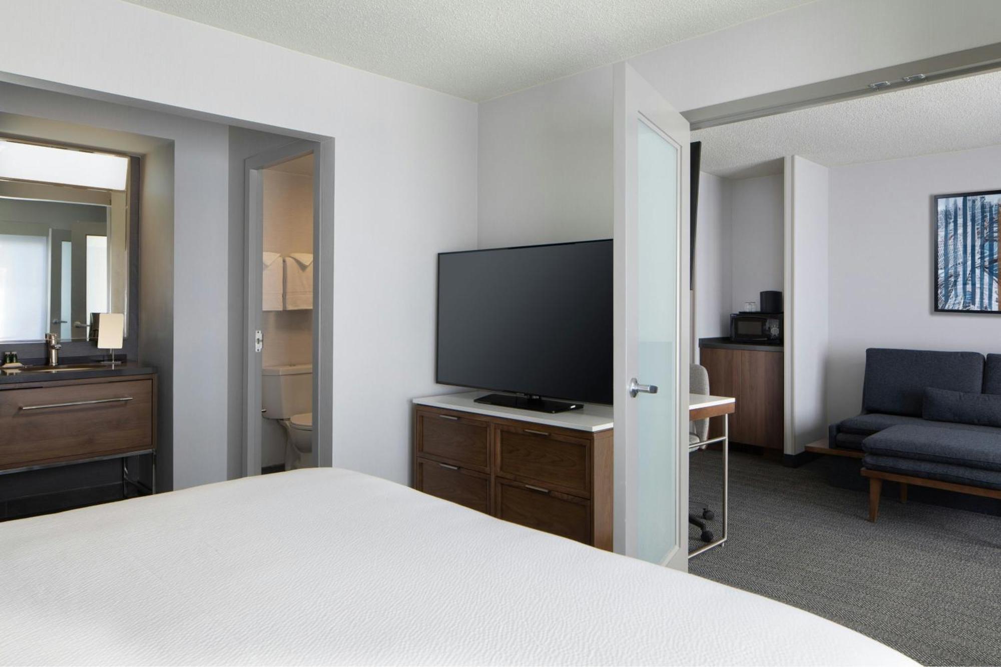 Courtyard By Marriott Chicago Downtown/River North Dış mekan fotoğraf
