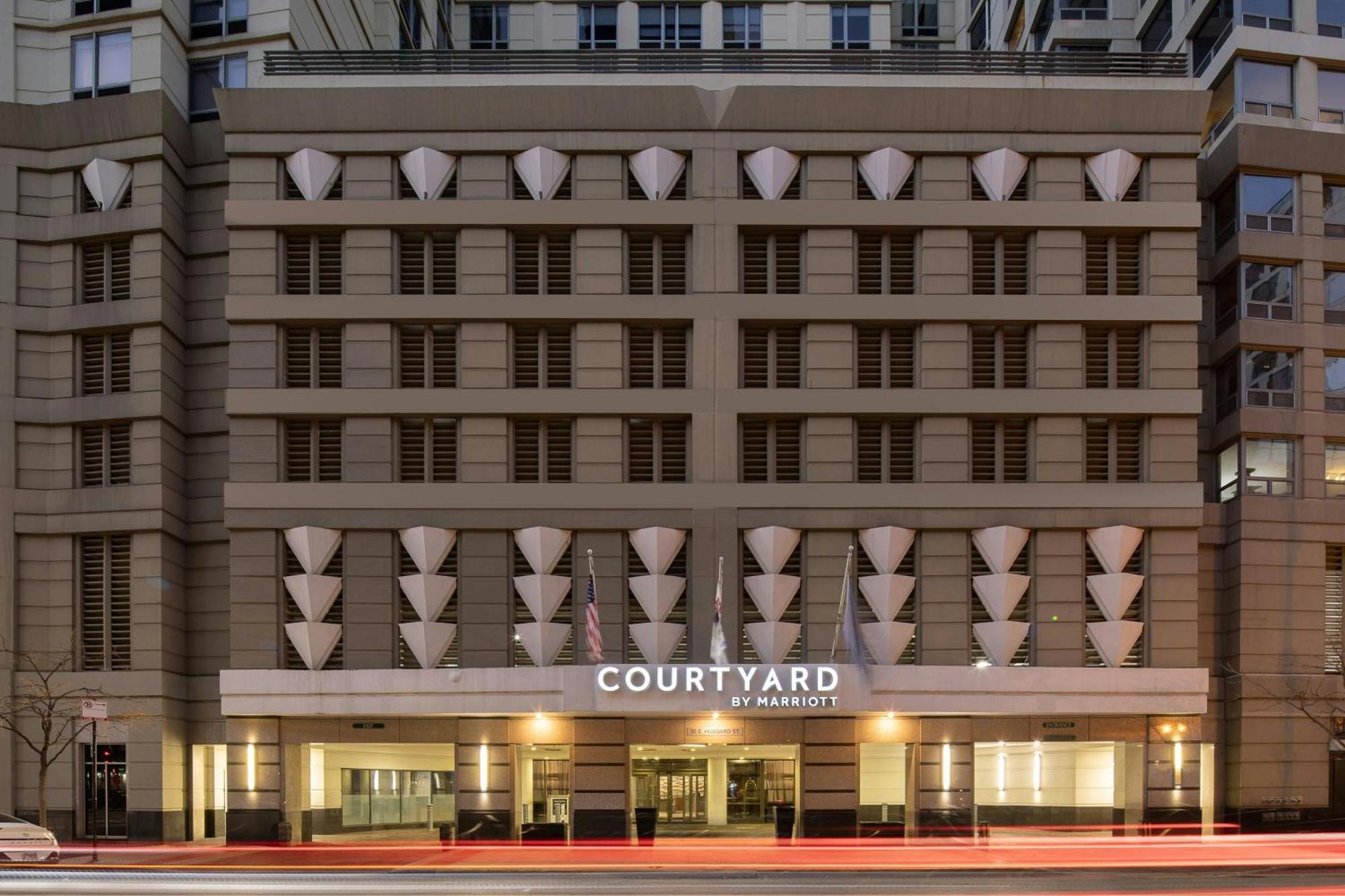 Courtyard By Marriott Chicago Downtown/River North Dış mekan fotoğraf