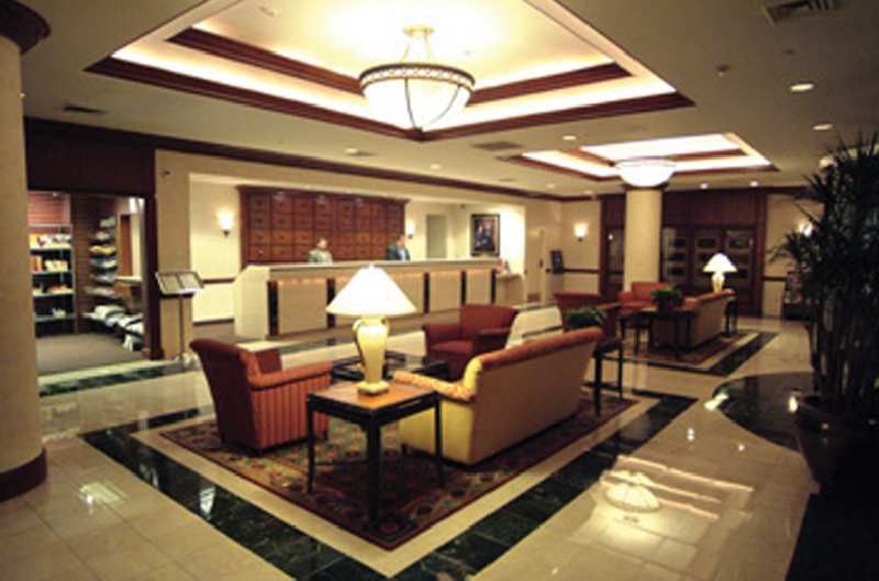 Courtyard By Marriott Chicago Downtown/River North Dış mekan fotoğraf